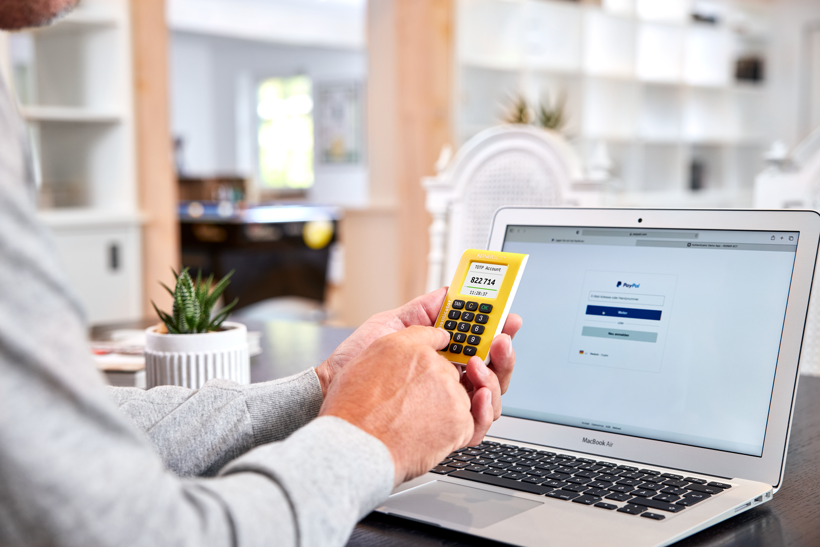 REINER SCT Authenticator Screenshot #0